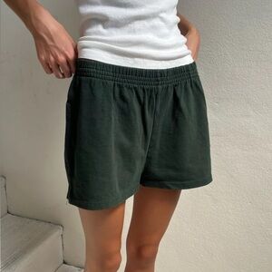 Brandy Melville Dark Green Rosa Sweatshorts